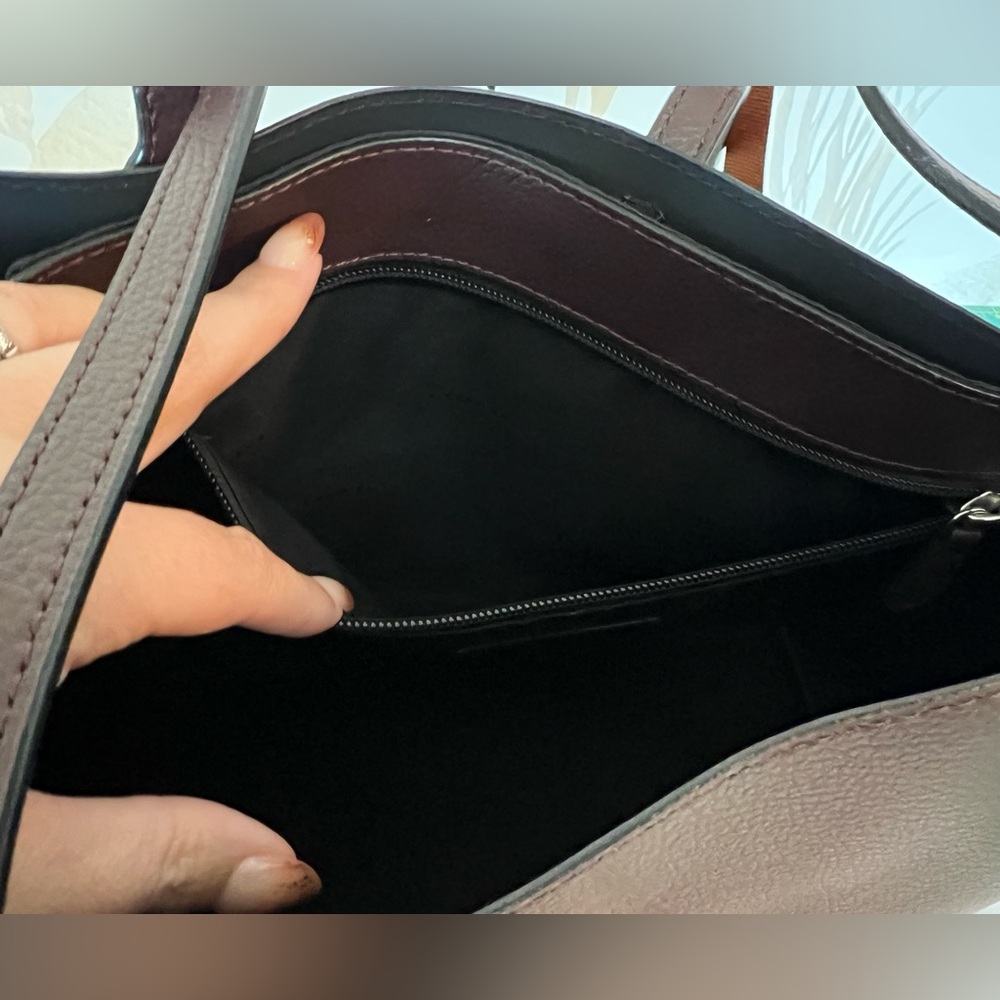 COACH Market Tote Oxblood NWT - Picture 4 of 7